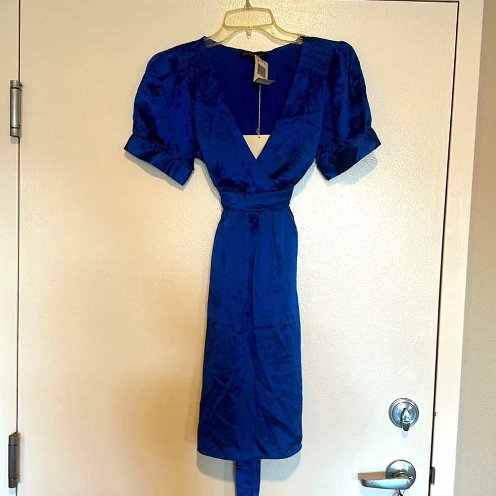 Betsy Johnson size 10 blue wrap dress